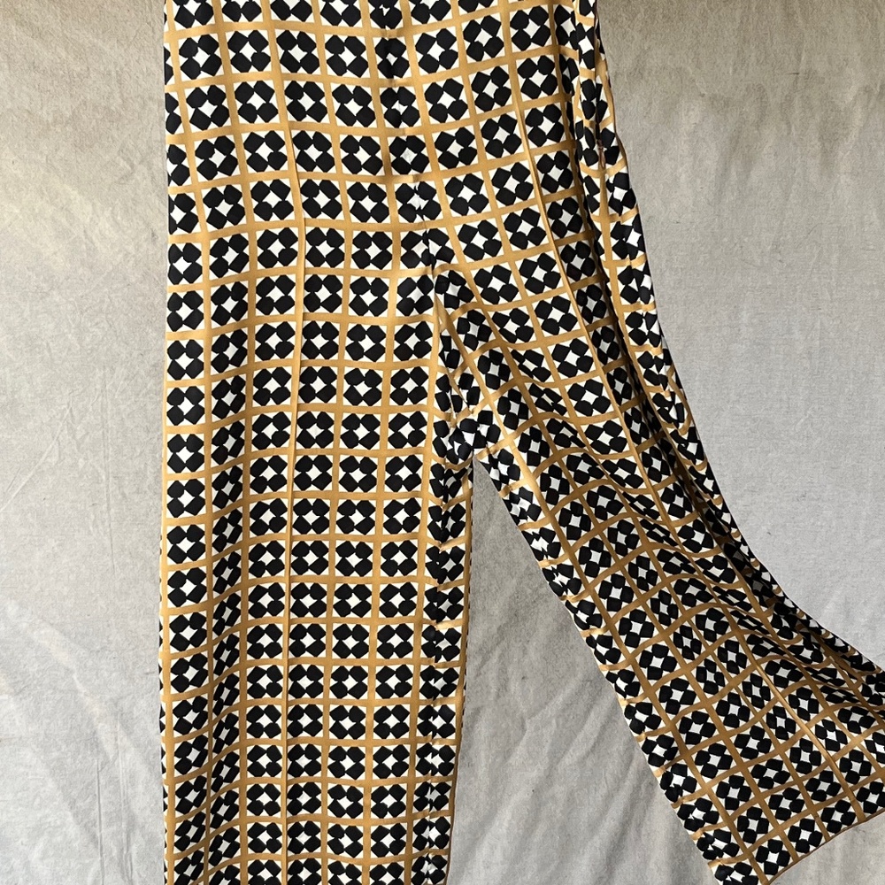 Zara - Graphic print pants, with tag